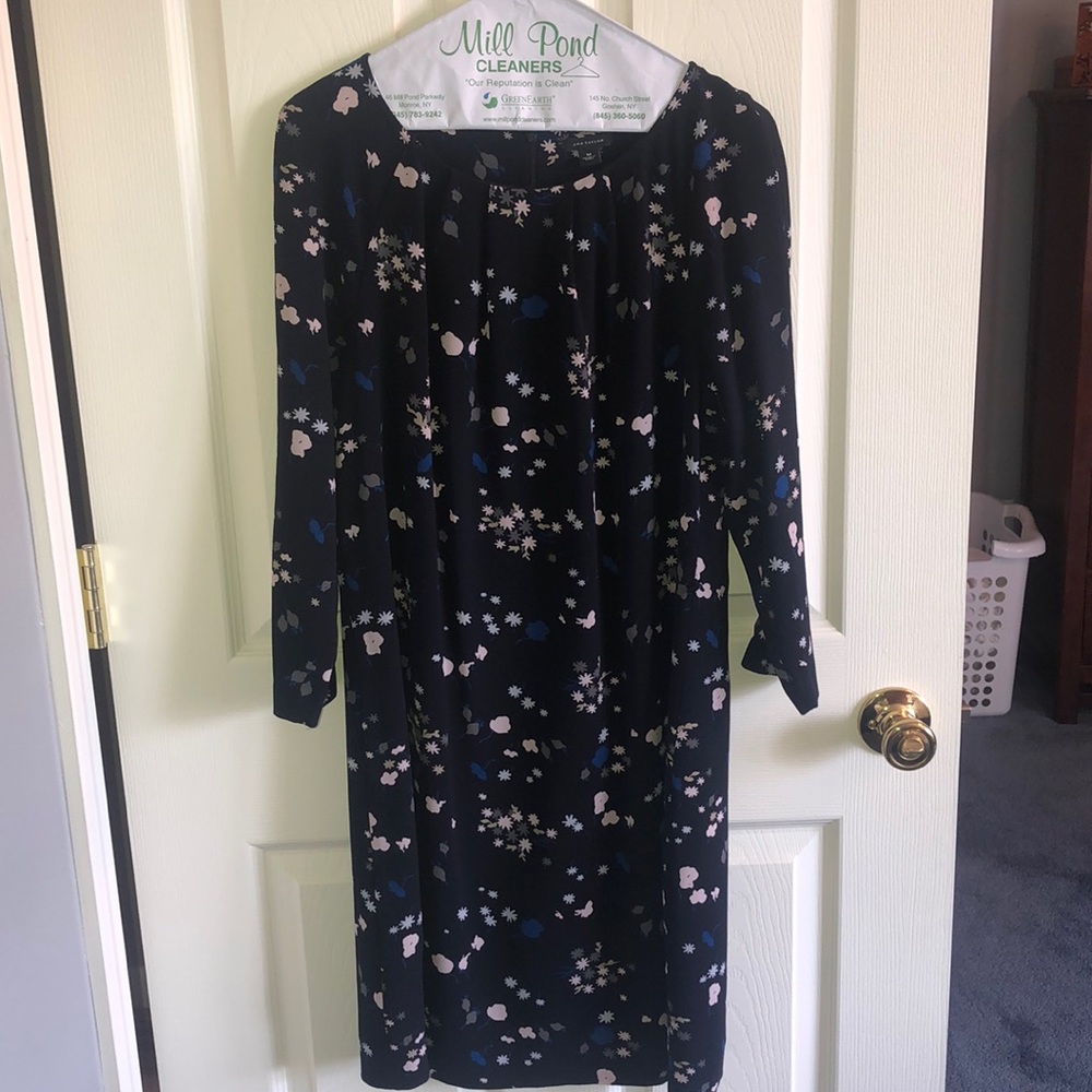 Ann Taylor 3/4 Sleeve Floral Shift Dress